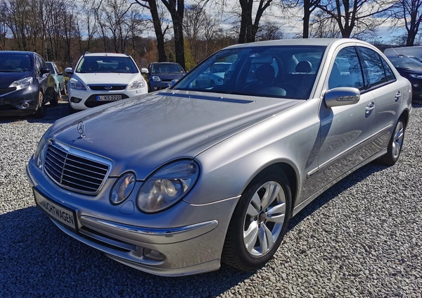 Mercedes-Benz Klasa E cena 22900 przebieg: 299899, rok produkcji 2003 z Stary Sącz małe 596